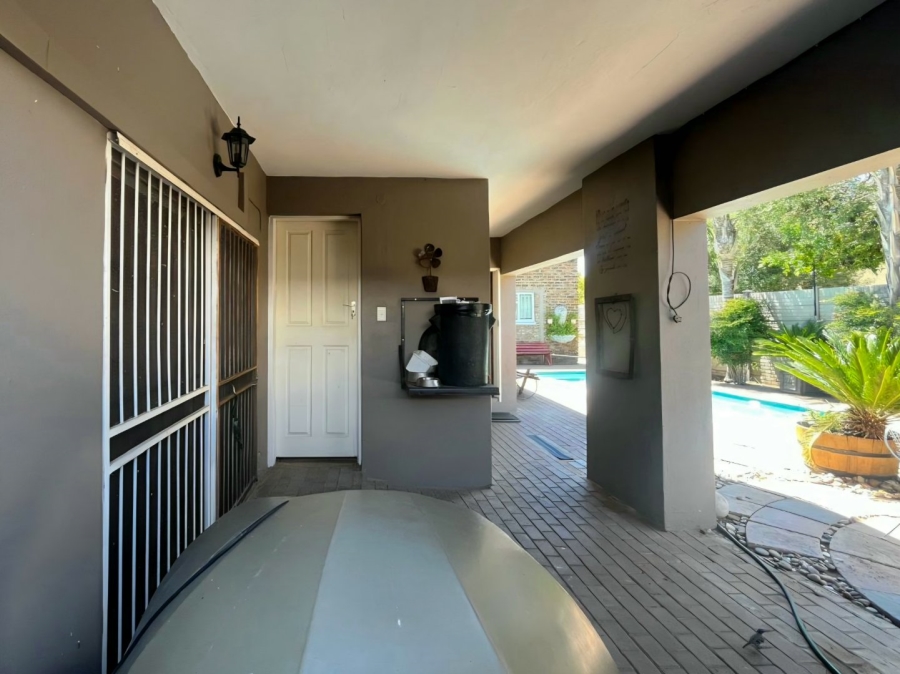 5 Bedroom Property for Sale in Blydeville Northern Cape